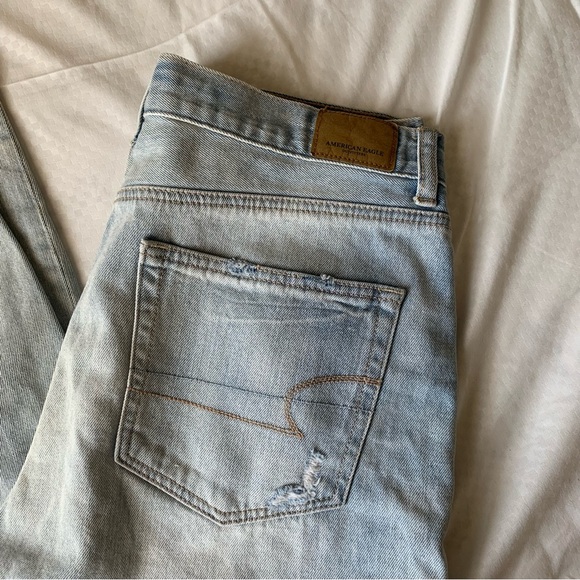 ♡ • SOLD!! American Eagle Mom Jeans | Size 10 - Picture 7 of 9